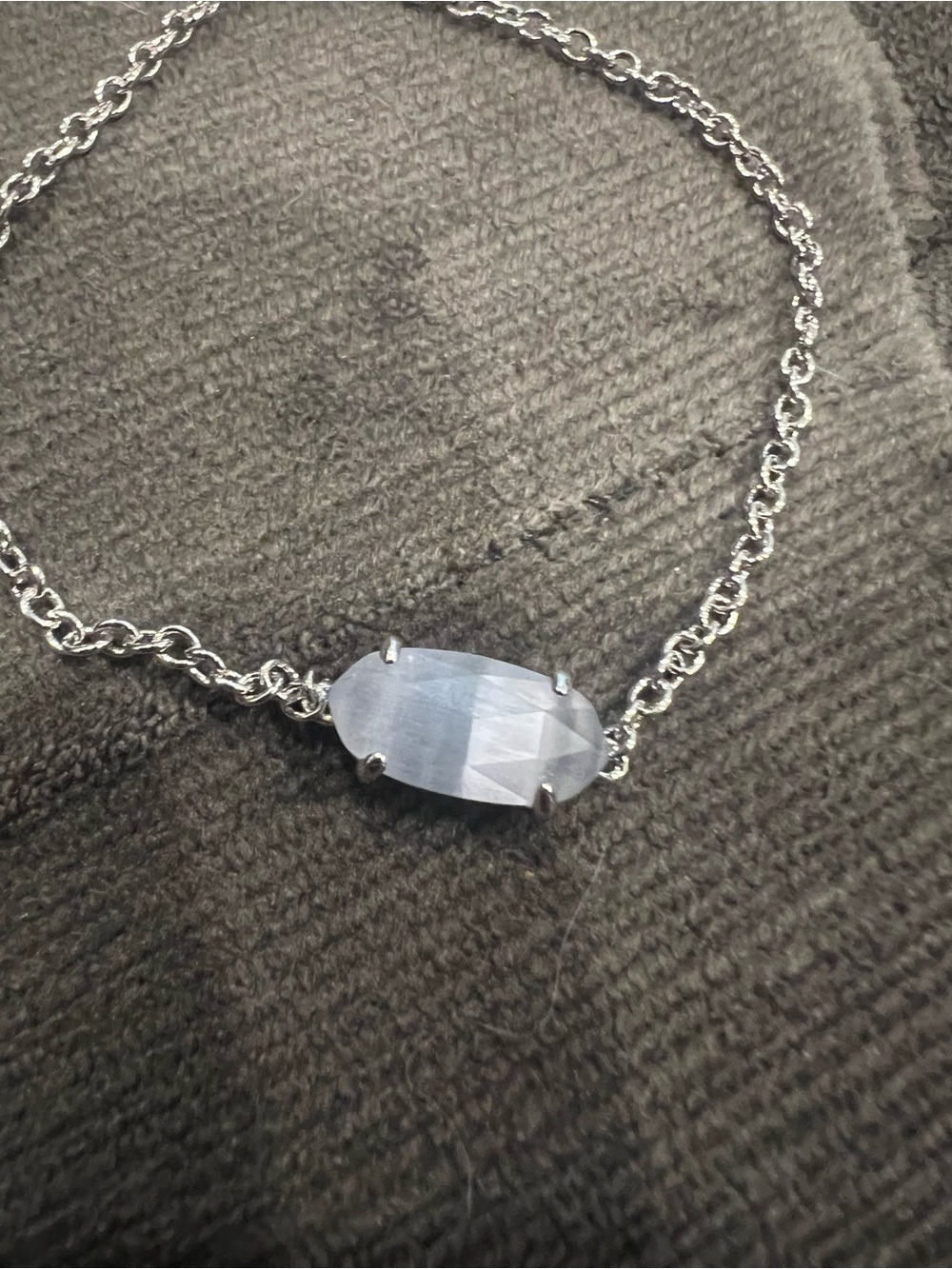 Kendra Scott Elaina Bracelet with Grey Stone - Picture 2 of 6
